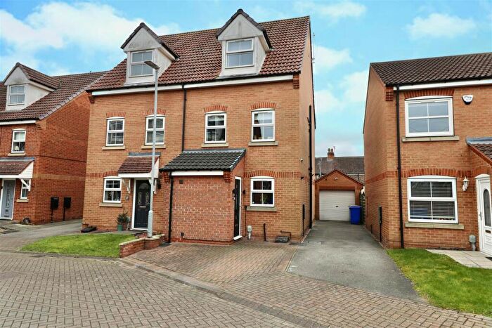 3 Bedroom Semi-Detached House For Sale In Eastfield Court, Hessle, HU13