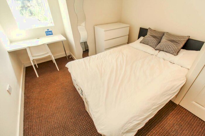 1 Bedroom Terraced House To Rent In Room In Shared House, Trelawn Avenue, LS6