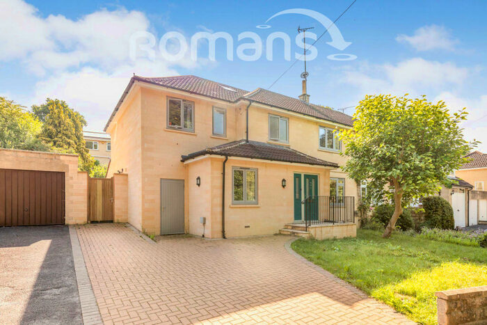 5 Bedroom Detached House To Rent In Gainsborough Gardens, BA1