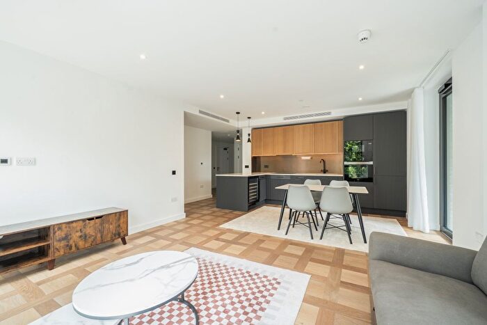 2 Bedroom Flat To Rent In Merino Gardens, Wapping, E1W