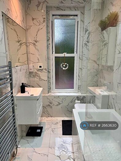 1 Bedroom Flat To Rent In Queens Road, Brentwood, CM14