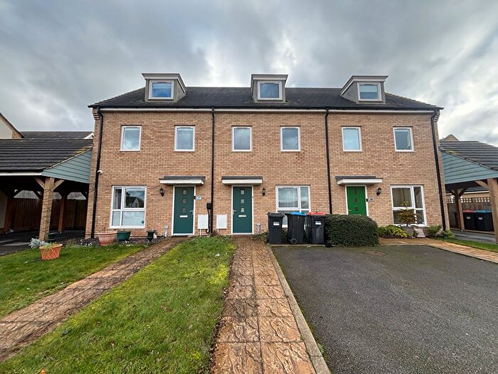 3 Bedroom Property To Rent In Normande Crescent, Whitehouse, Milton Keynes, MK8