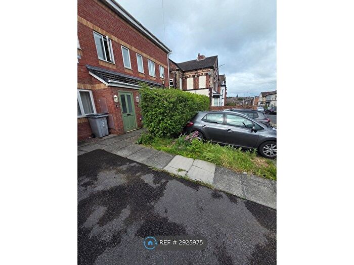 2 Bedroom Flat To Rent In Fountain Court, Birkenhead, CH42