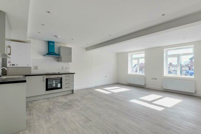 2 Bedroom Flat To Rent In Bellegrove Road Welling, DA16