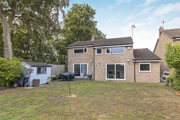 4 Bedroom Detached House For Sale In Kings Drive, Newmarket, CB8