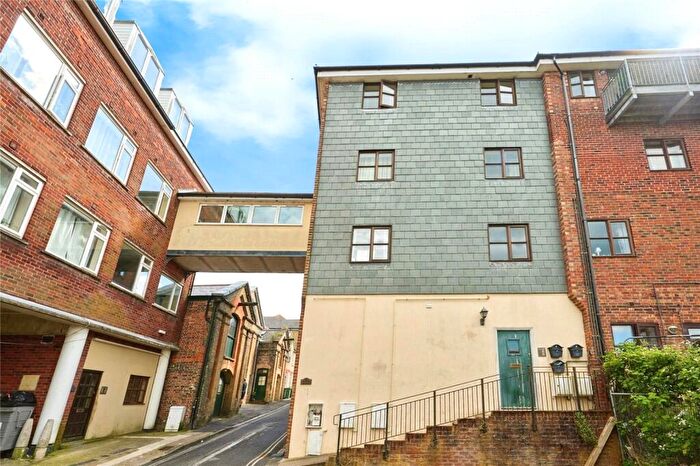 1 Bedroom Flat For Sale In Union Road, Ryde, Isle Of Wight, PO33