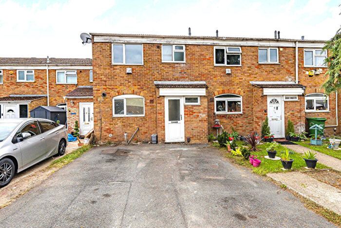 3 Bedroom House For Sale In Slough, SL2