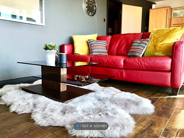 2 Bedroom Flat To Rent In Albion St, Leeds, LS2