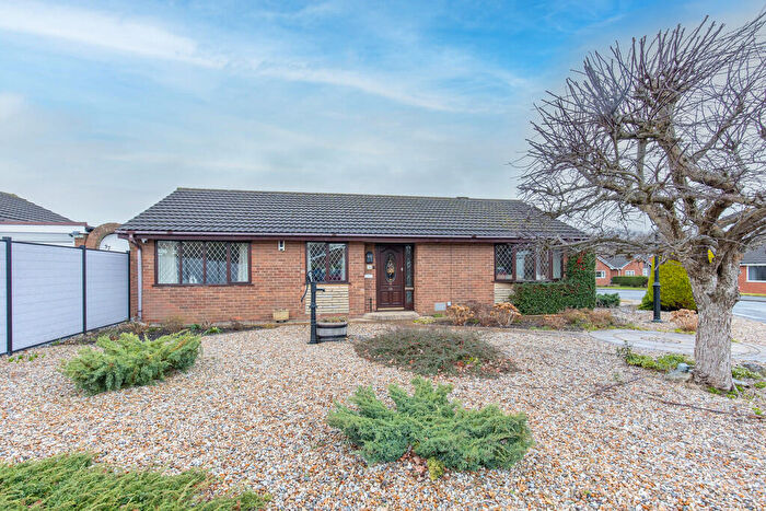 3 Bedroom Detached Bungalow For Sale In Farfield, Penwortham, PR1