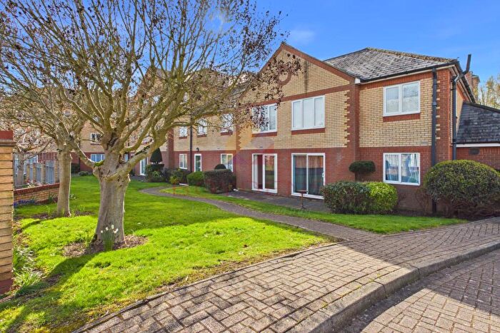 1 Bedroom Flat For Sale In Cranmere Court, CO1