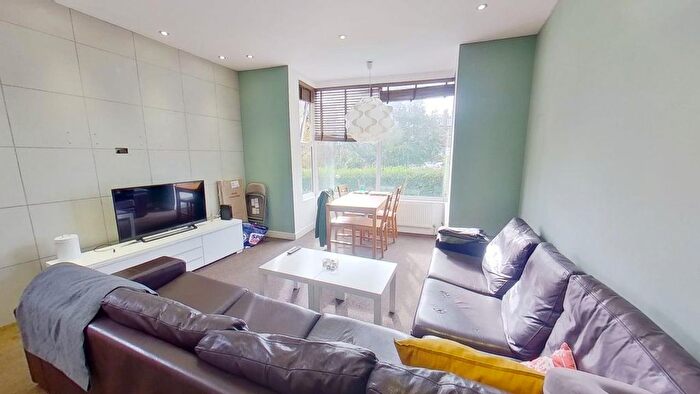 5 Bedroom Terraced House To Rent In Graham Street, Burley, Leeds, West Yorkshire, LS4