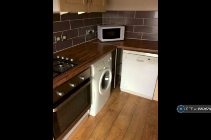 3 Bedroom Flat To Rent In Marcham Road, Abingdon, OX14