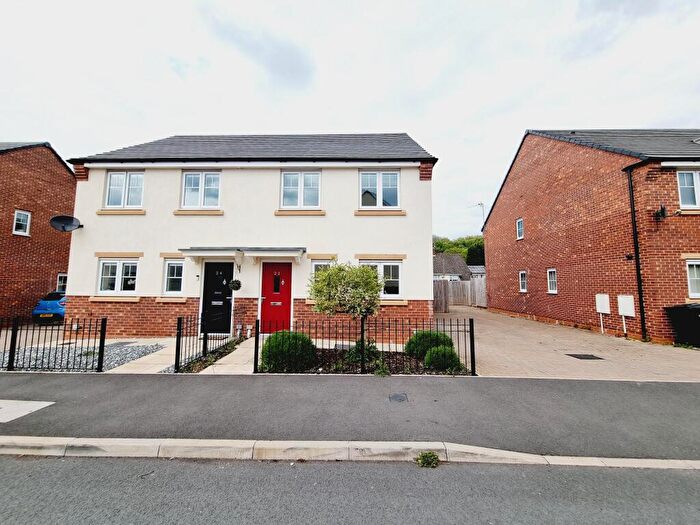 3 Bedroom Semi Detached House To Rent In Spring Pool Meadow, Dudley, DY1