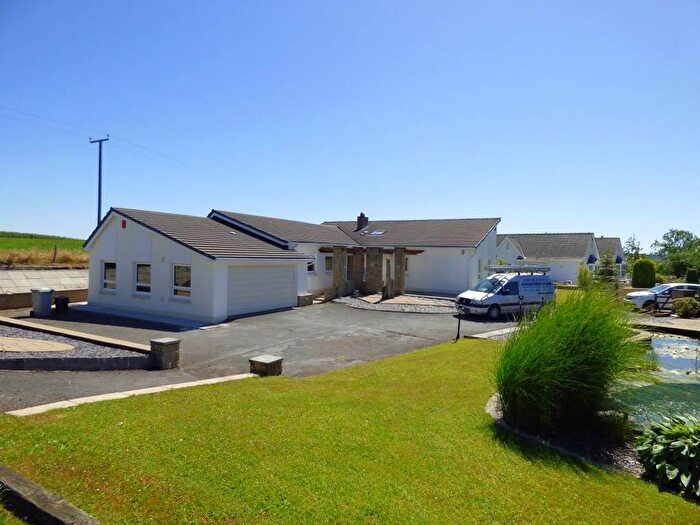 4 Bedroom Bungalow To Rent In Nantgaredig, Carmarthen, Carmarthenshire, SA32