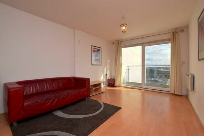 1 Bedroom Penthouse To Rent In Penthouse In Coode House, Millsands, S3