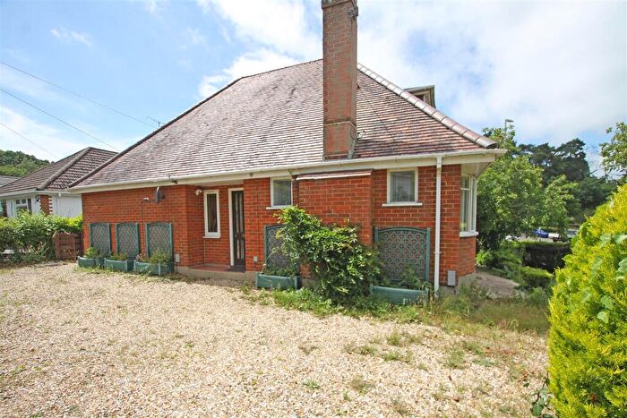 3 Bedroom Detached Bungalow For Sale In Park Lane, Bournemouth, BH10