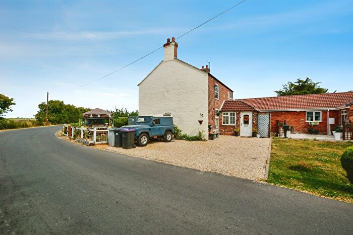 3 Bedroom Link Detached House For Sale In Ingoldmells Road, Skegness, PE24