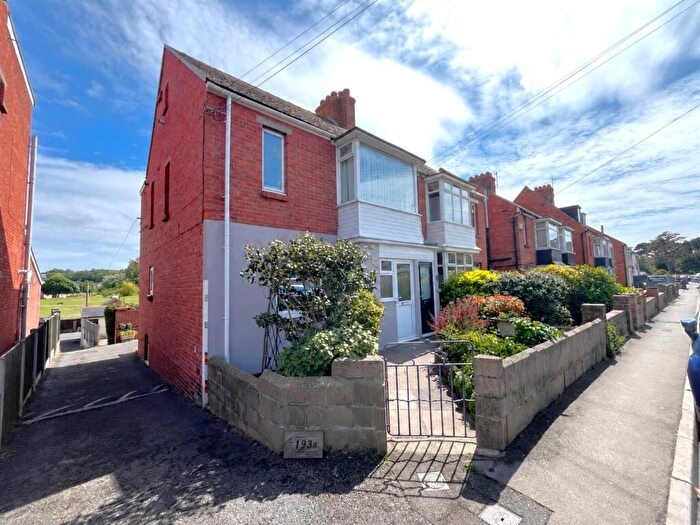 2 Bedroom Apartment For Sale In Abbotsbury Road, Weymouth, DT4