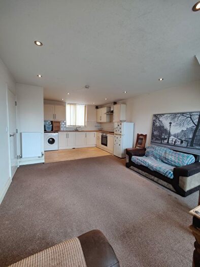 1 Bedroom Flat To Rent In High Bullen, Wednesbury, WS10