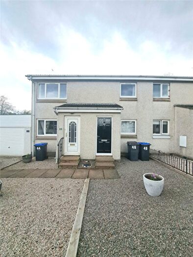 2 Bedroom Flat To Rent In Hazel Drive, Westhill, Aberdeen, AB32