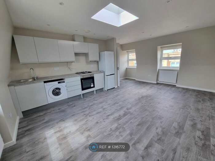 1 Bedroom Flat To Rent In Arcola Street, London, E8