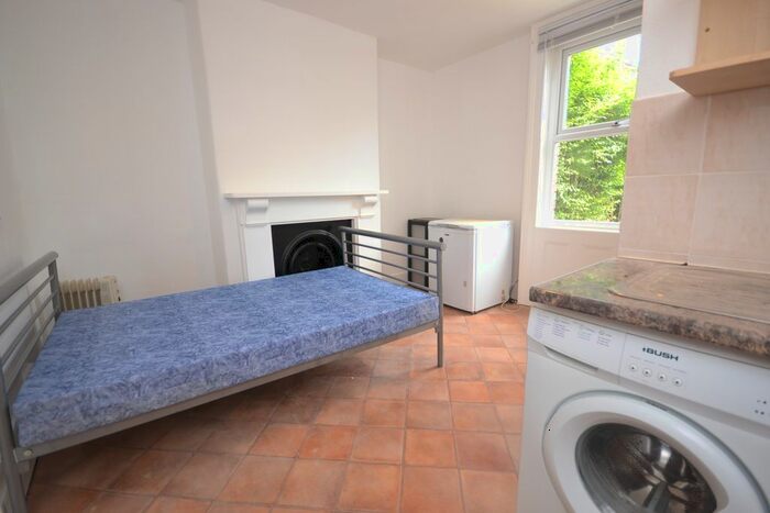 1 Bedroom Studio To Rent In Watlington Street, Reading, RG1