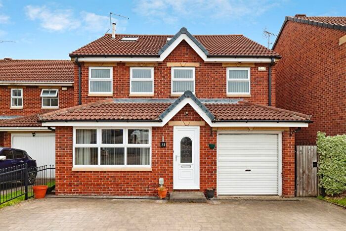 6 Bedroom Detached House For Sale In Sorrel Close, Beverley, HU17