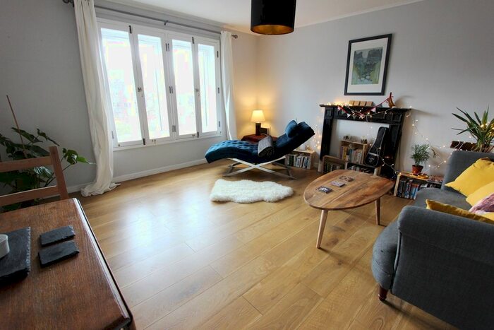 2 Bedroom Flat To Rent In Sheriff Park, Edinburgh, EH6