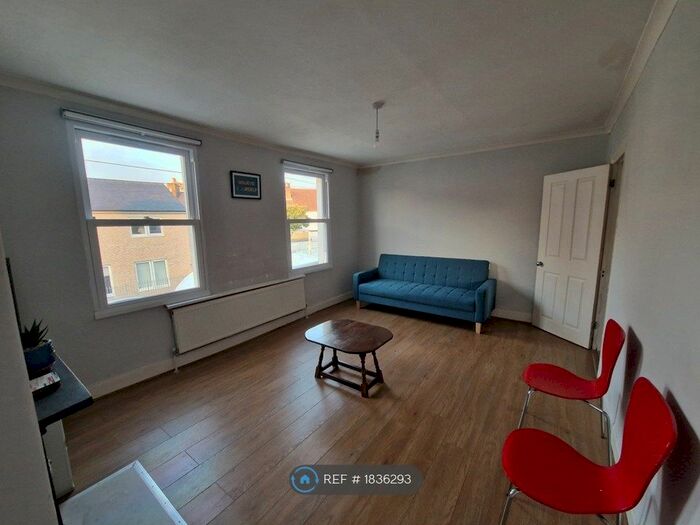 1 Bedroom Flat To Rent In Brockley, London, SE4