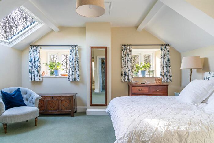 4 Bedroom Barn Conversion For Sale In Eastleach, Gloucestershire, GL7