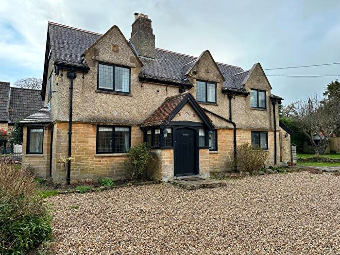 4 Bedroom Detached House To Rent In Dorchester Road, Yeovil, BA20