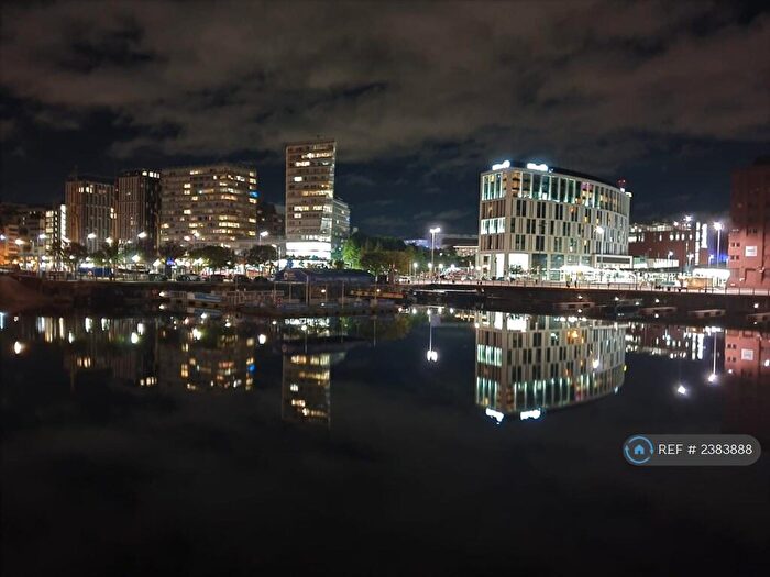 Studio To Rent In Strand Street, Liverpool, L1