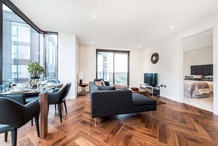 1 Bedroom Flat For Sale In Ambassador Building, Embassy Gardens, Nine Elms, London, SW11