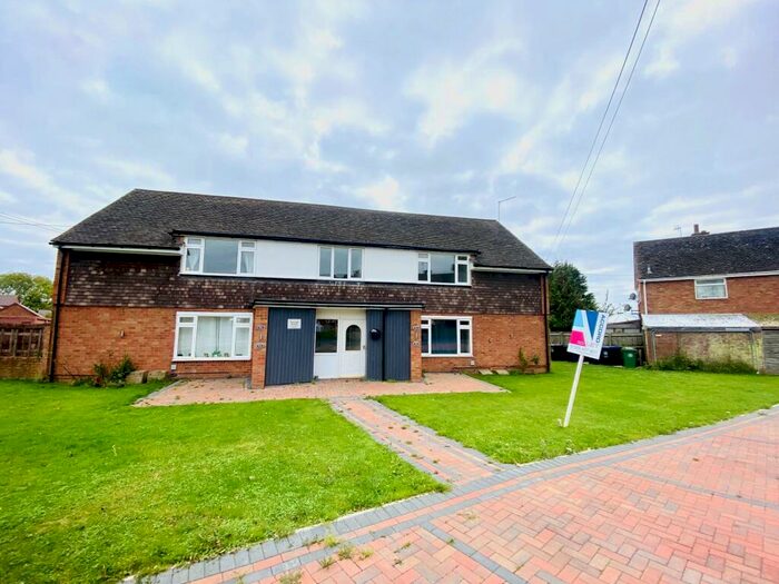 2 Bedroom Apartment To Rent In George Street, Stockton, CV47