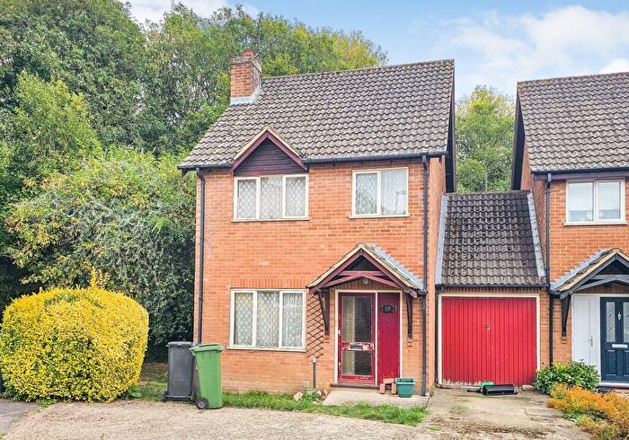 3 Bedroom Semi-Detached House For Sale In Dragonfly Drive, Lychpit, Basingstoke, Hampshire, RG24