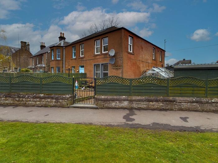 2 Bedroom Flat For Sale In Marvingston, Upper Flat, Union Street, Marvingston, Coupar Angus, Perthshire, PH13
