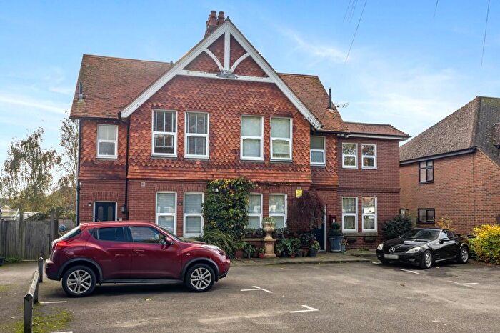 2 Bedroom Flat For Sale In New Road, Hellingly, BN27
