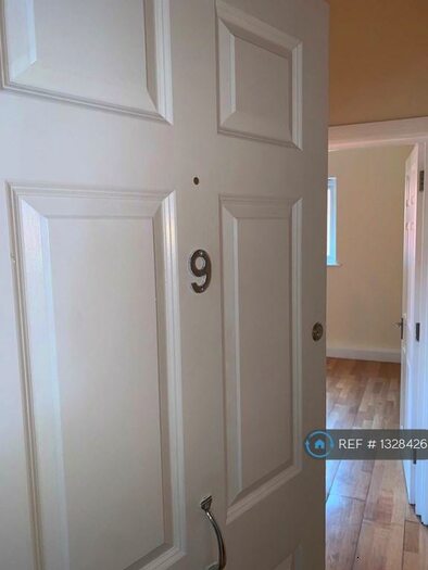 3 Bedroom Flat To Rent In High Street North, Dunstable, LU6