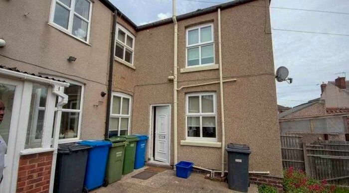 2 Bedroom Property To Rent In Chatsworth Road, Chesterfield S40