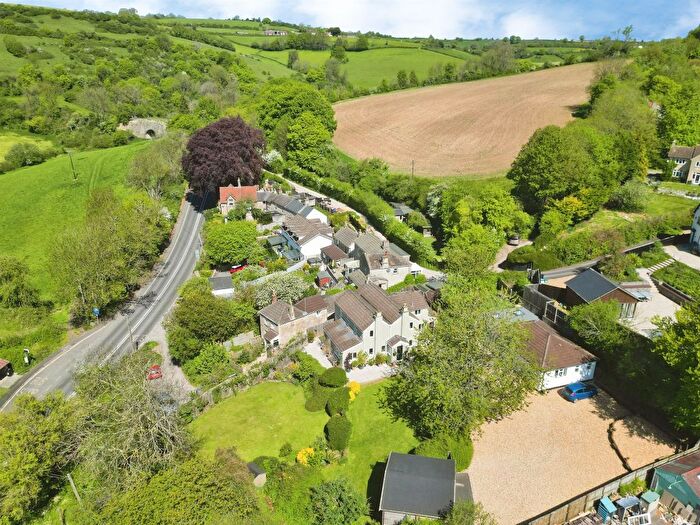 5 Bedroom Detached House For Sale In Fossway, Dunkerton, Bath, BA2