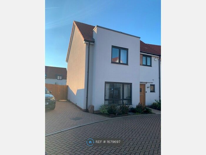 3 Bedroom Detached House To Rent In Radar Close, Southend-On-Sea, SS2