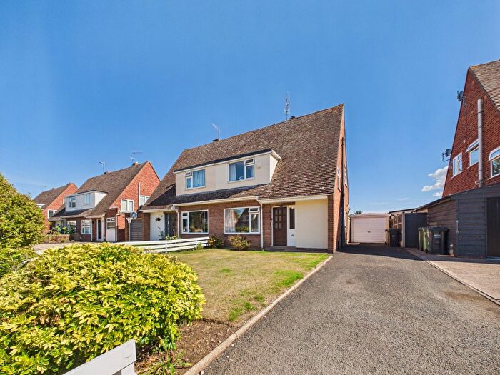 3 Bedroom Semi-Detached House For Sale In King Arthurs Close, Worcester, Worcestershire, WR2
