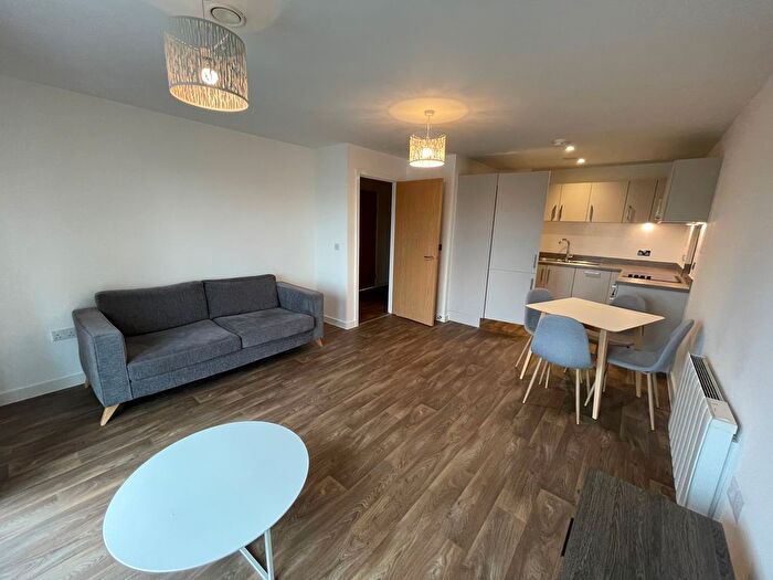 Block Of Flats To Rent In Lexington Gardens, Birmingham, B15