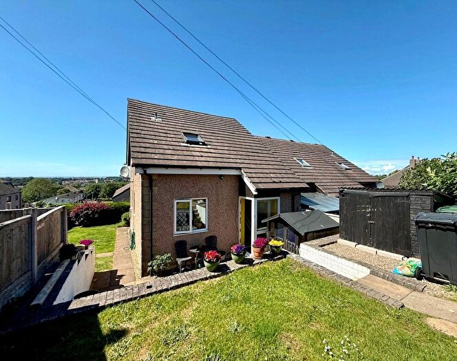 3 Bedroom End Terrace House For Sale In Buttermere Road, Lancaster, Lancashire, LA1
