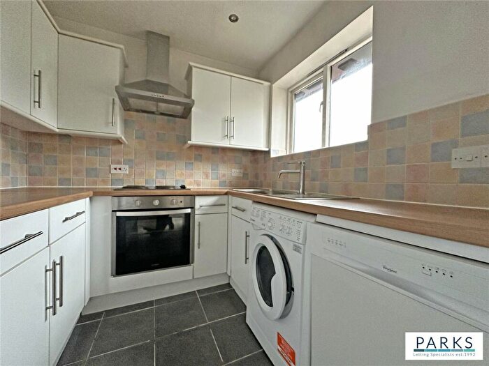 2 Bedroom Apartment To Rent In Manhattan Court, Tongdean Lane, Brighton, BN1