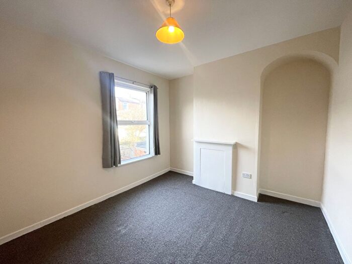 4 Bedroom Terraced House To Rent In Pytchley Street, Northampton, Northamptonshire, NN1