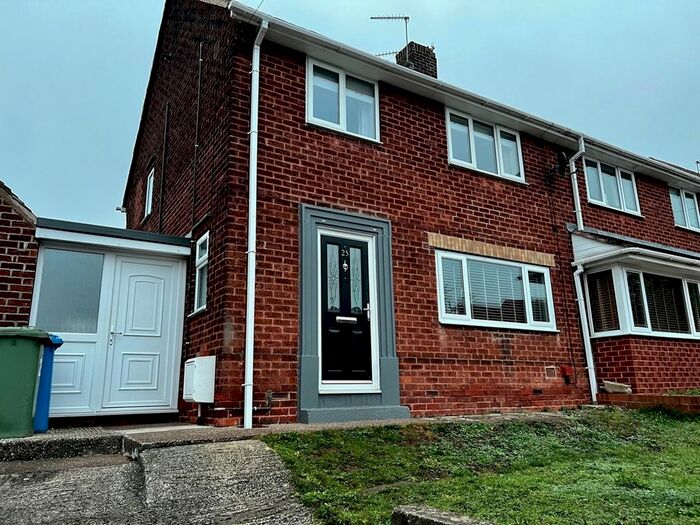 3 Bedroom Semi-Detached House To Rent In Sitwell Road, Worksop, S81
