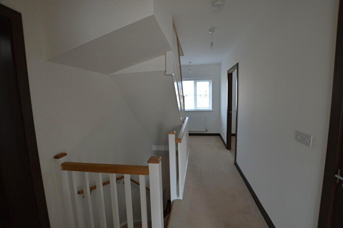 4 Bedroom Town House To Rent In Houghton Way, Bury St. Edmunds, IP33