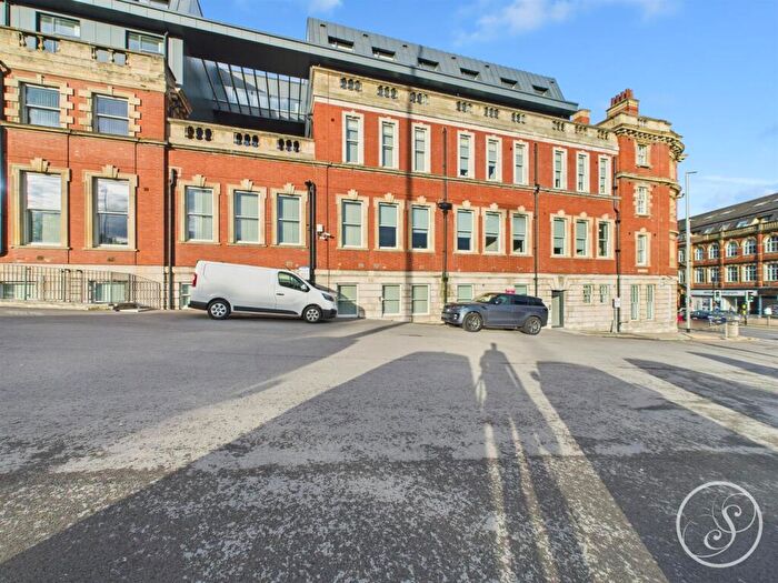 1 Bedroom Flat For Sale In North Street, Leeds, LS2