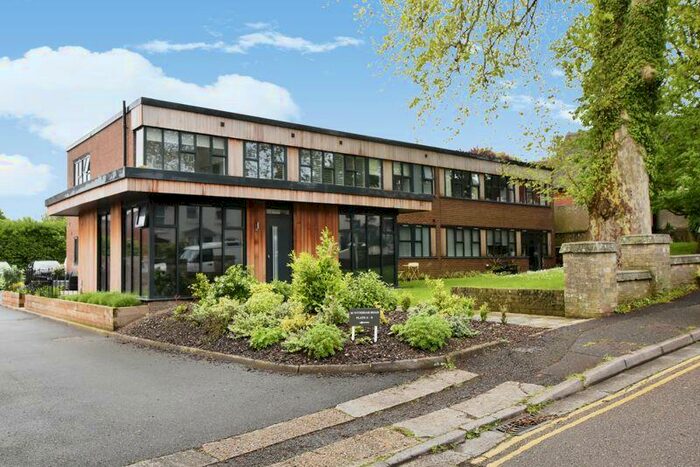 2 Bedroom Flat To Rent In Wyndham Road, Salisbury, SP1